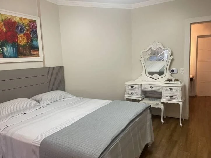 Ванна та 4 спальні: будинок 258 м² — photo 11