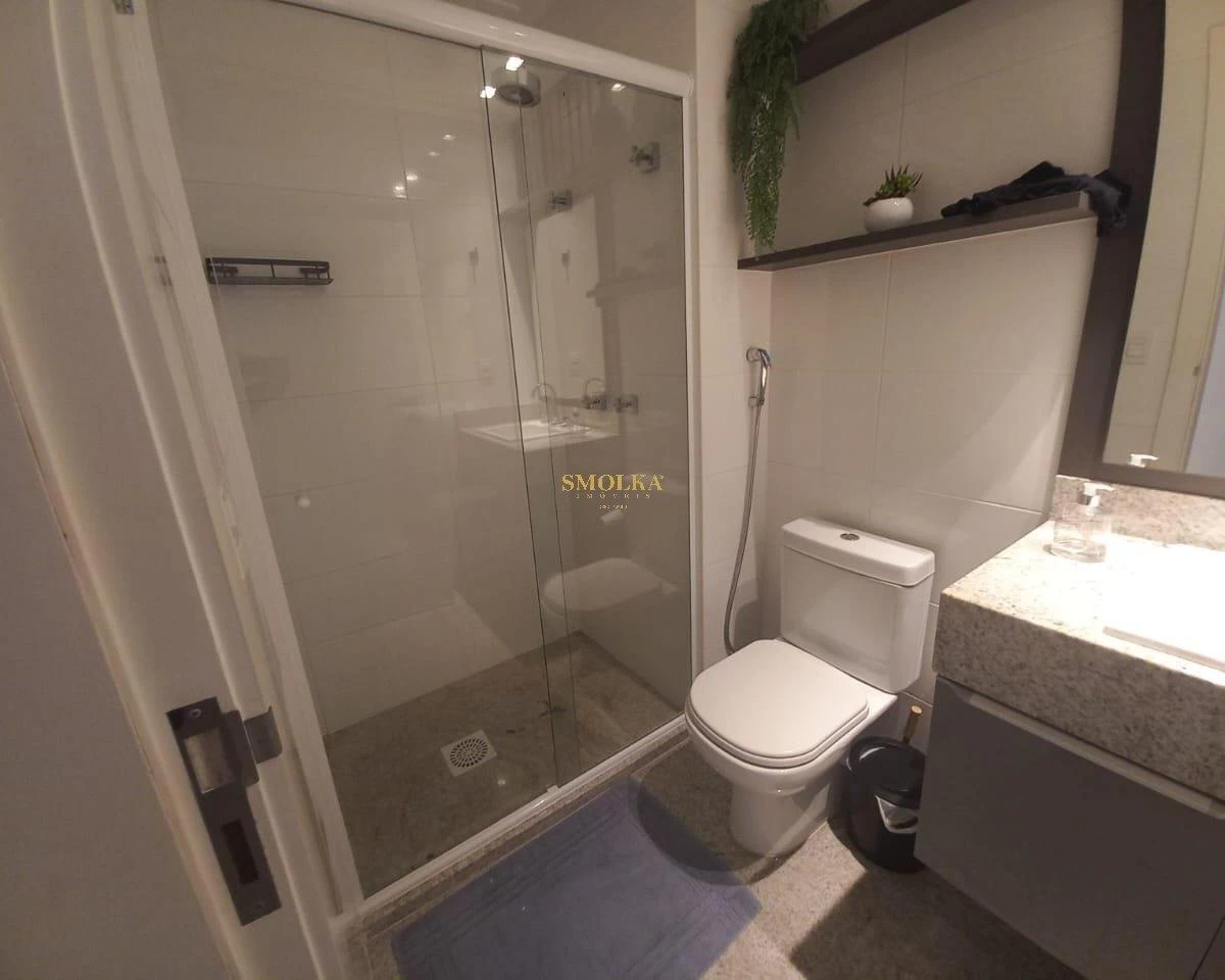 Apartamento com janelas do piso ao teto, Agronômica — photo 3