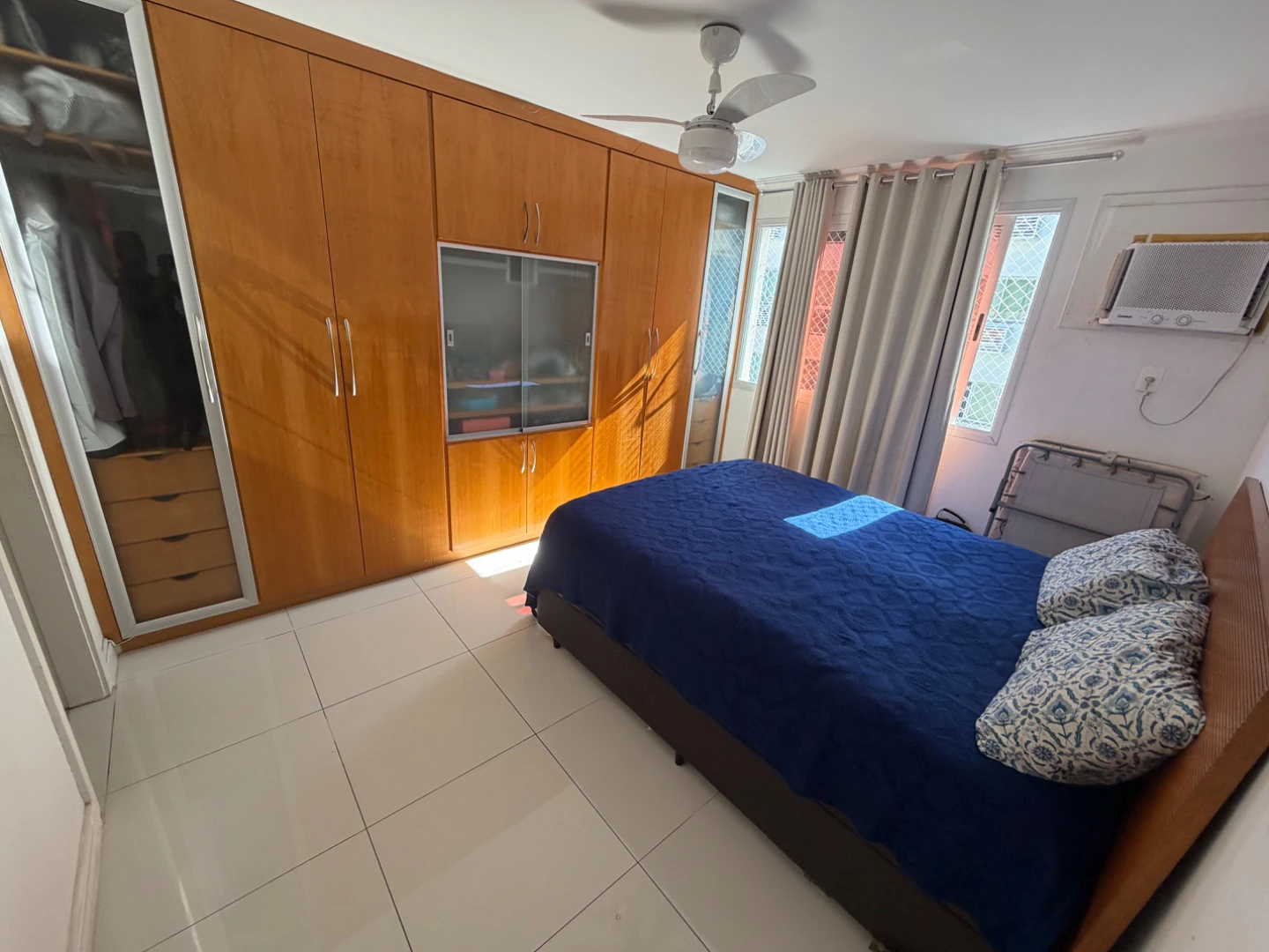 Furnished duplex penthouse with 2 bedrooms and 178 m²