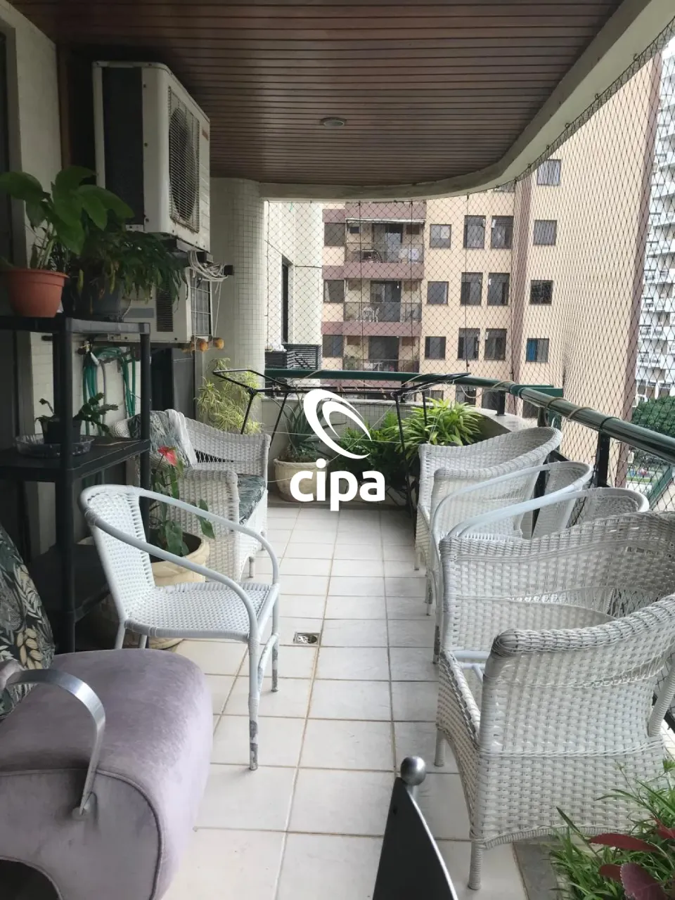 Apartamento mobiliado de 4 quartos e 3 banheiros com varanda — photo 13