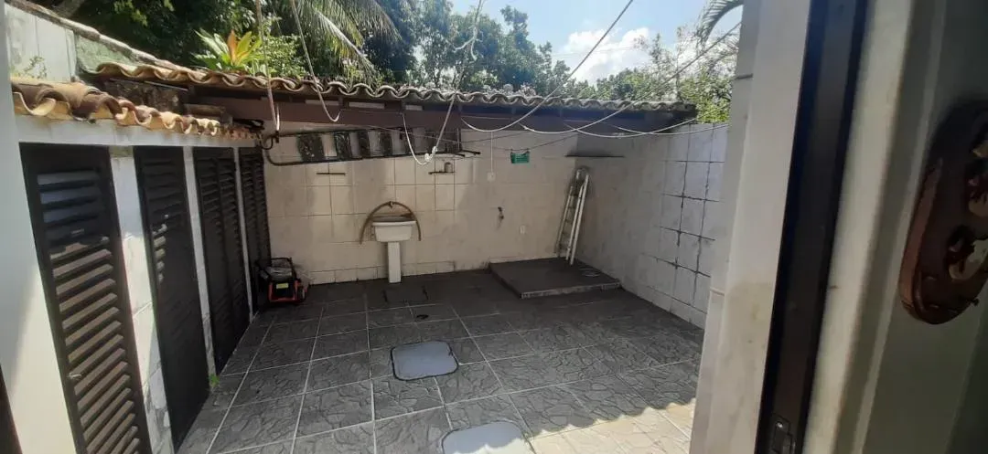 Unfurnished house with 4 bedrooms and 3 bathrooms — photo 4