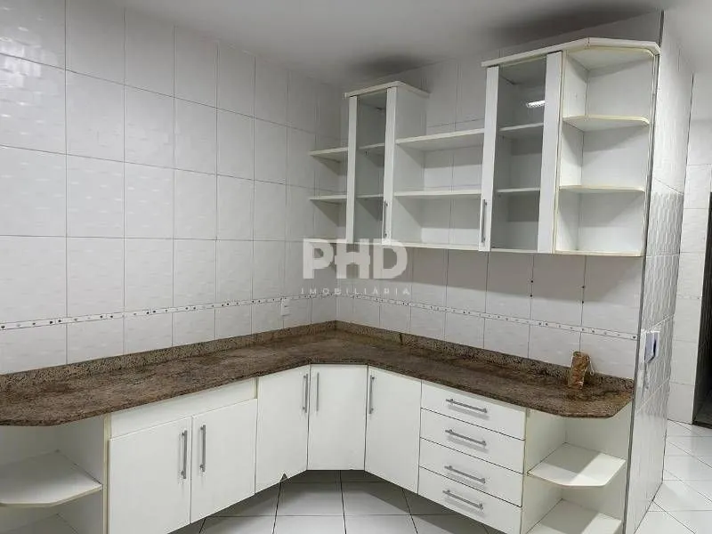 Apartamento com 3 quartos, 3 banheiros e 3 vagas — photo 2
