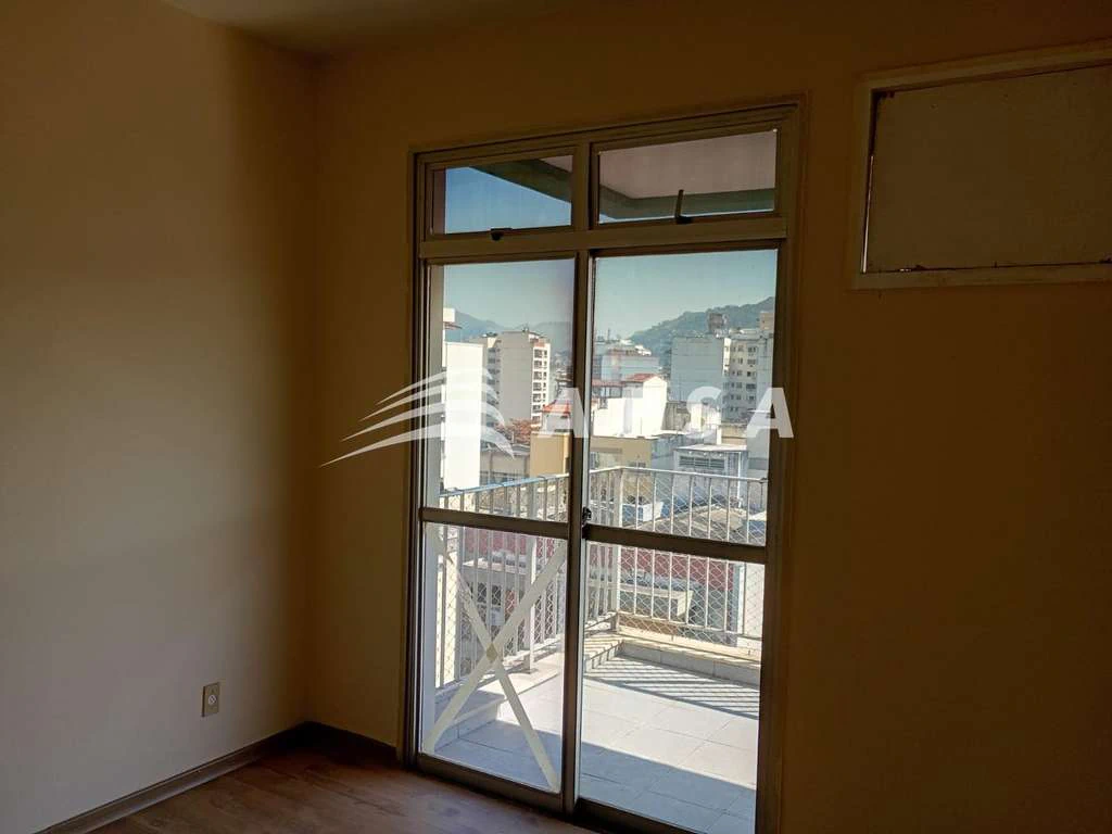 120 m² apartment with 3 bedrooms and 2 parking spots — photo 4