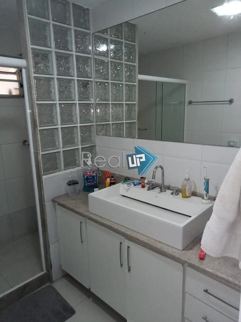 Apartamento com 4 quartos e varanda — photo 34