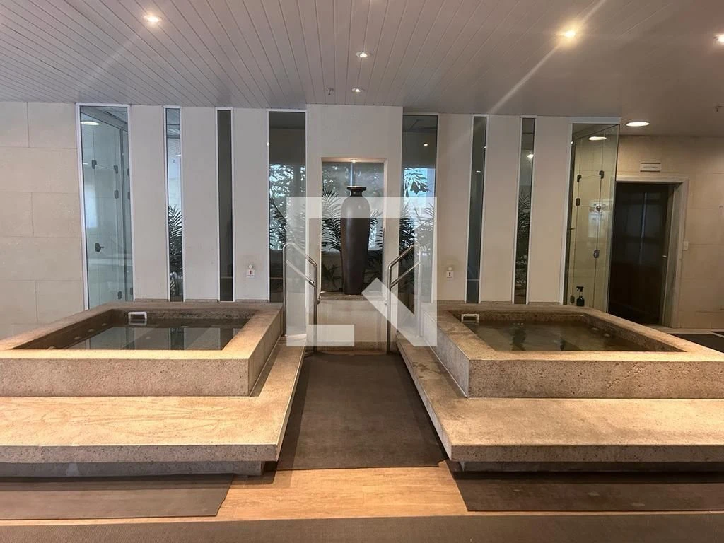 Apartamento, 70 m², com janelas do piso ao teto — photo 62