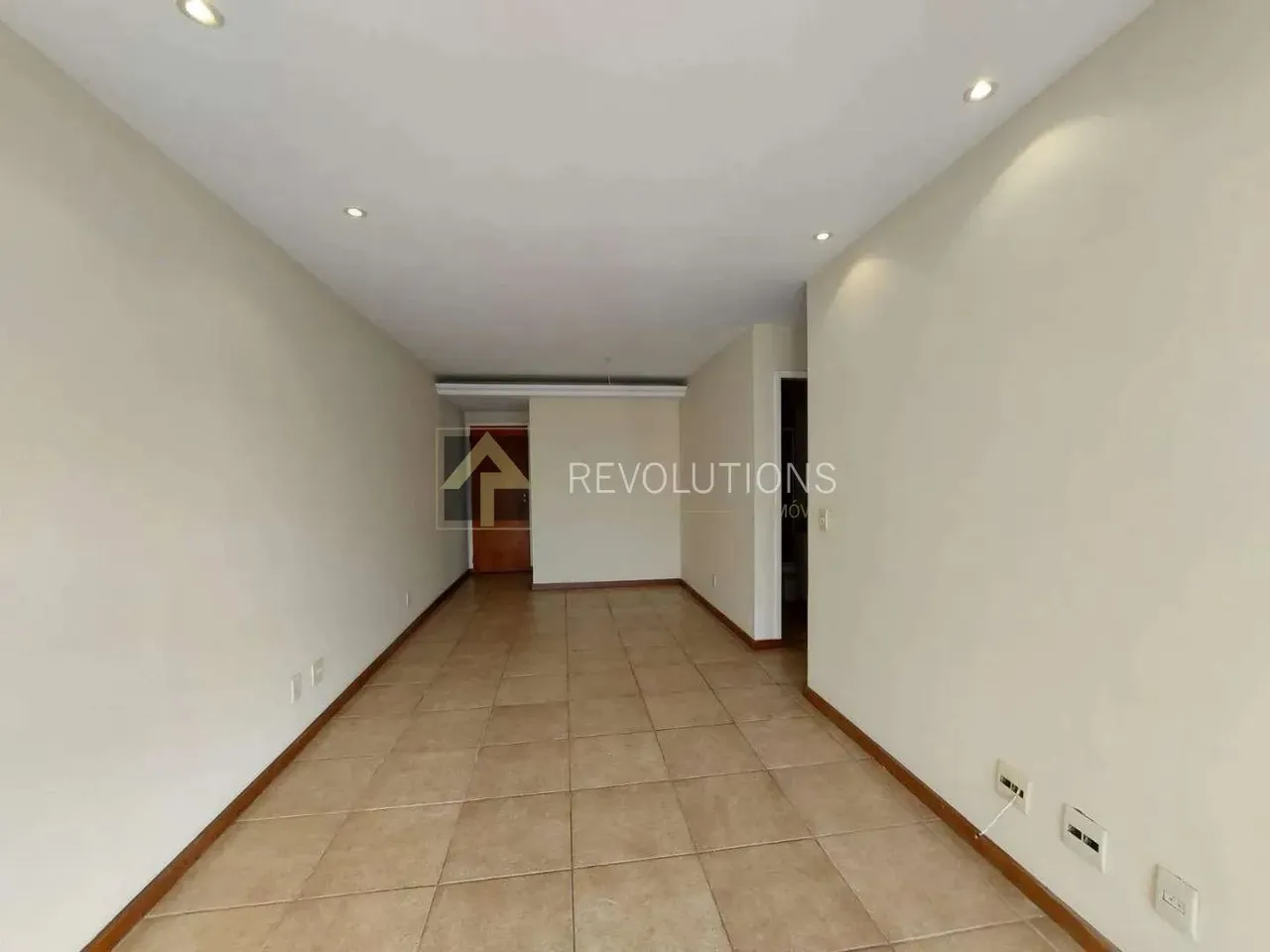 Apartamento com ar-condicionado, varanda e 3 banheiros — photo 9
