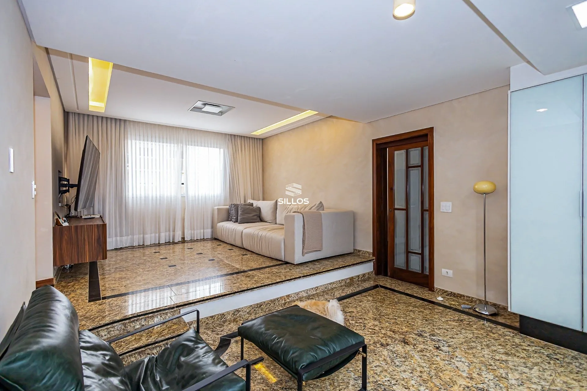 Apartamento de 241 m² con 4 dormitorios y cocina abierta — photo 12