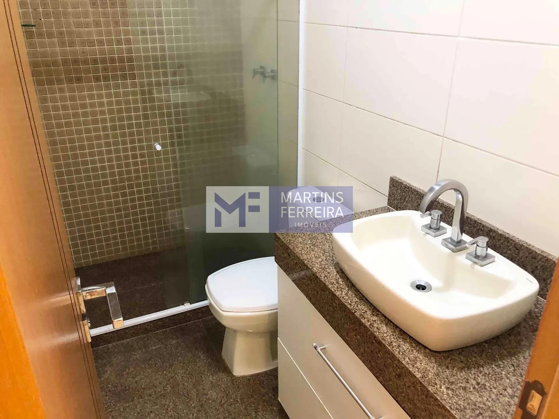 Apartamento no 1º andar com varanda envidraçada — photo 37