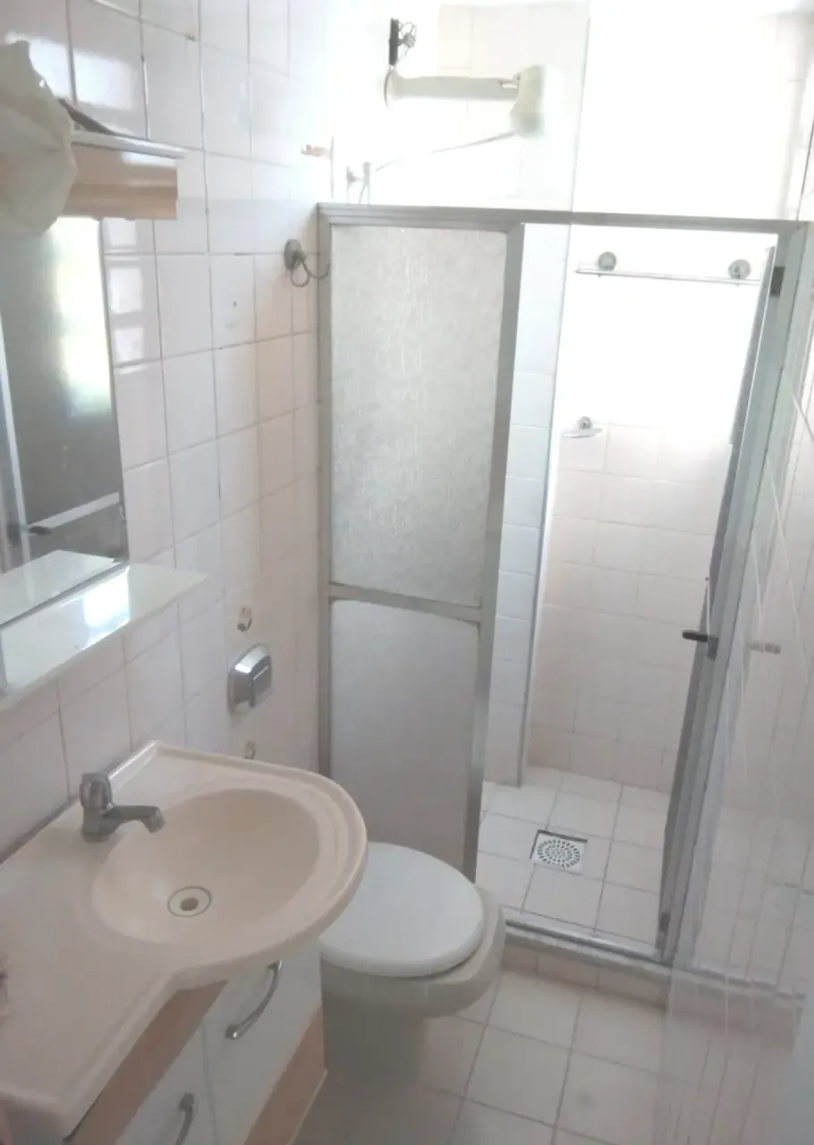 3-bedroom apartment with 1 bathroom, no parking — photo 4