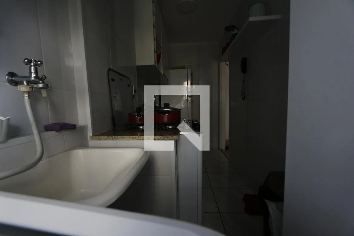 Apartamento mobiliado de 2 quartos em condomínio com piscina — photo 31