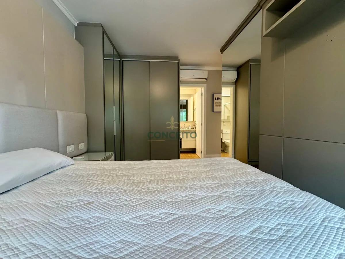 Glass-enclosed balcony in a 2-bedroom apartment, 74 m² — photo 23
