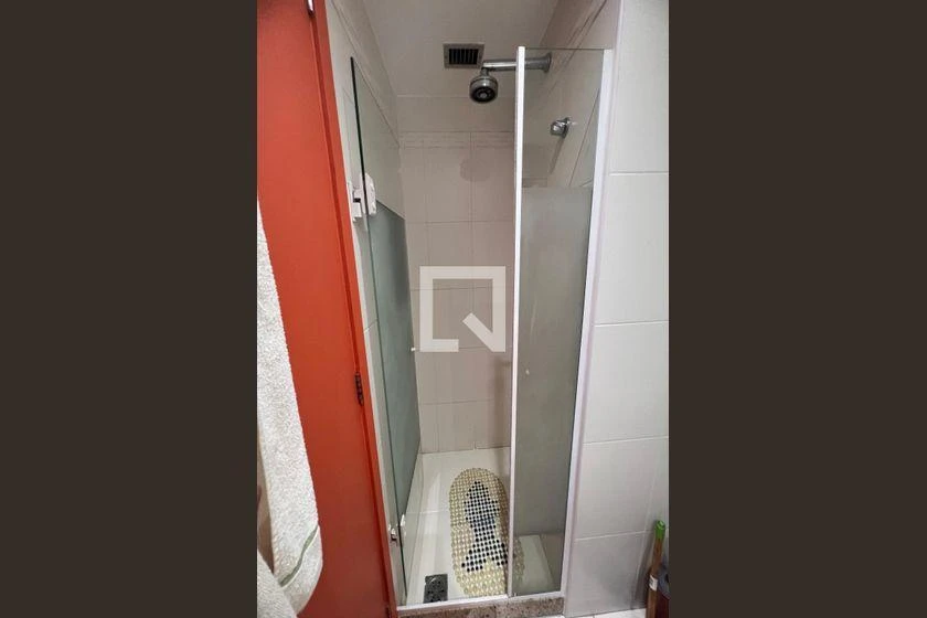 2-bedroom apartment in a building with a gym — photo 41