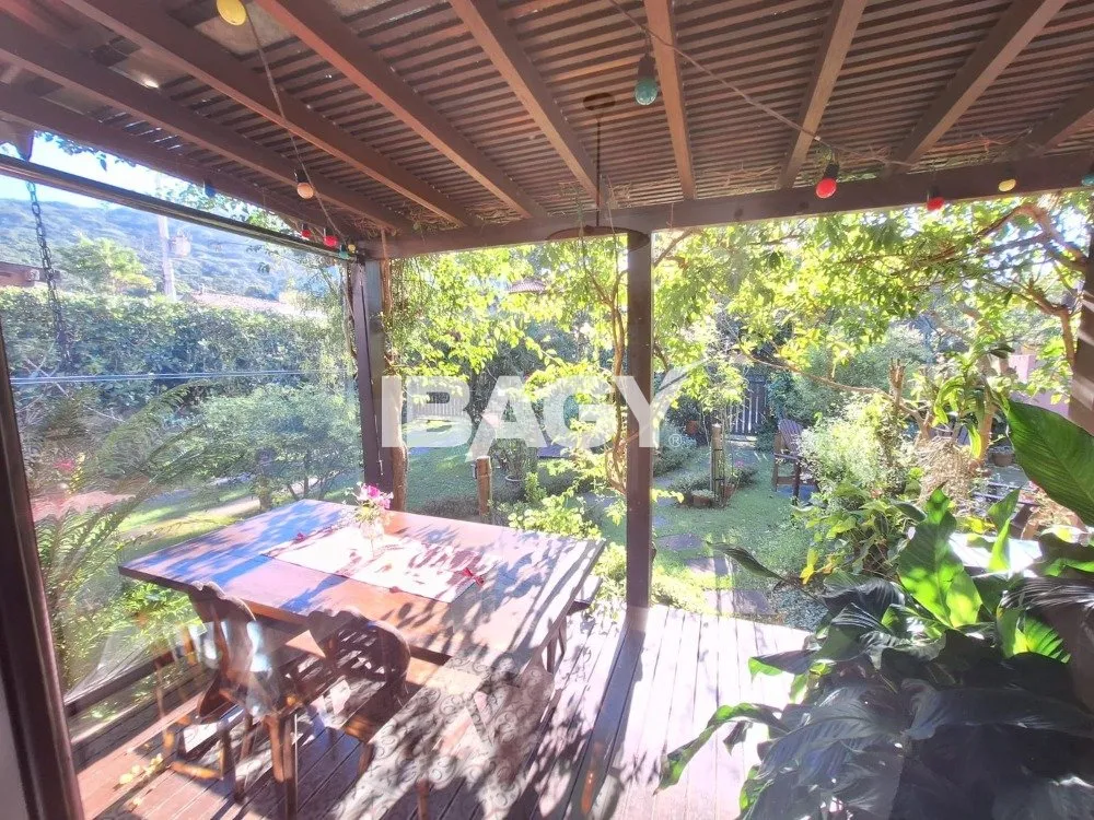 Furnished 4 en-suite bedroom house with balcony grill — photo 4