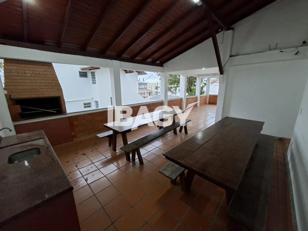 Washing machine in a 5-bedroom house, 372 m² — photo 4