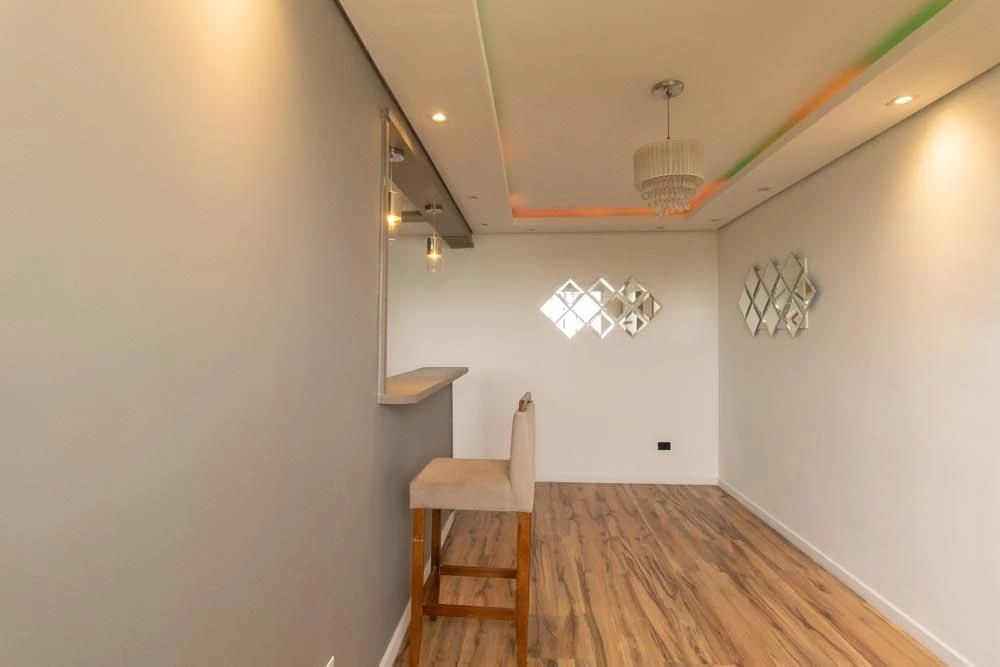 Apartment with 2 bedrooms, 1 en-suite and an open kitchen — photo 11