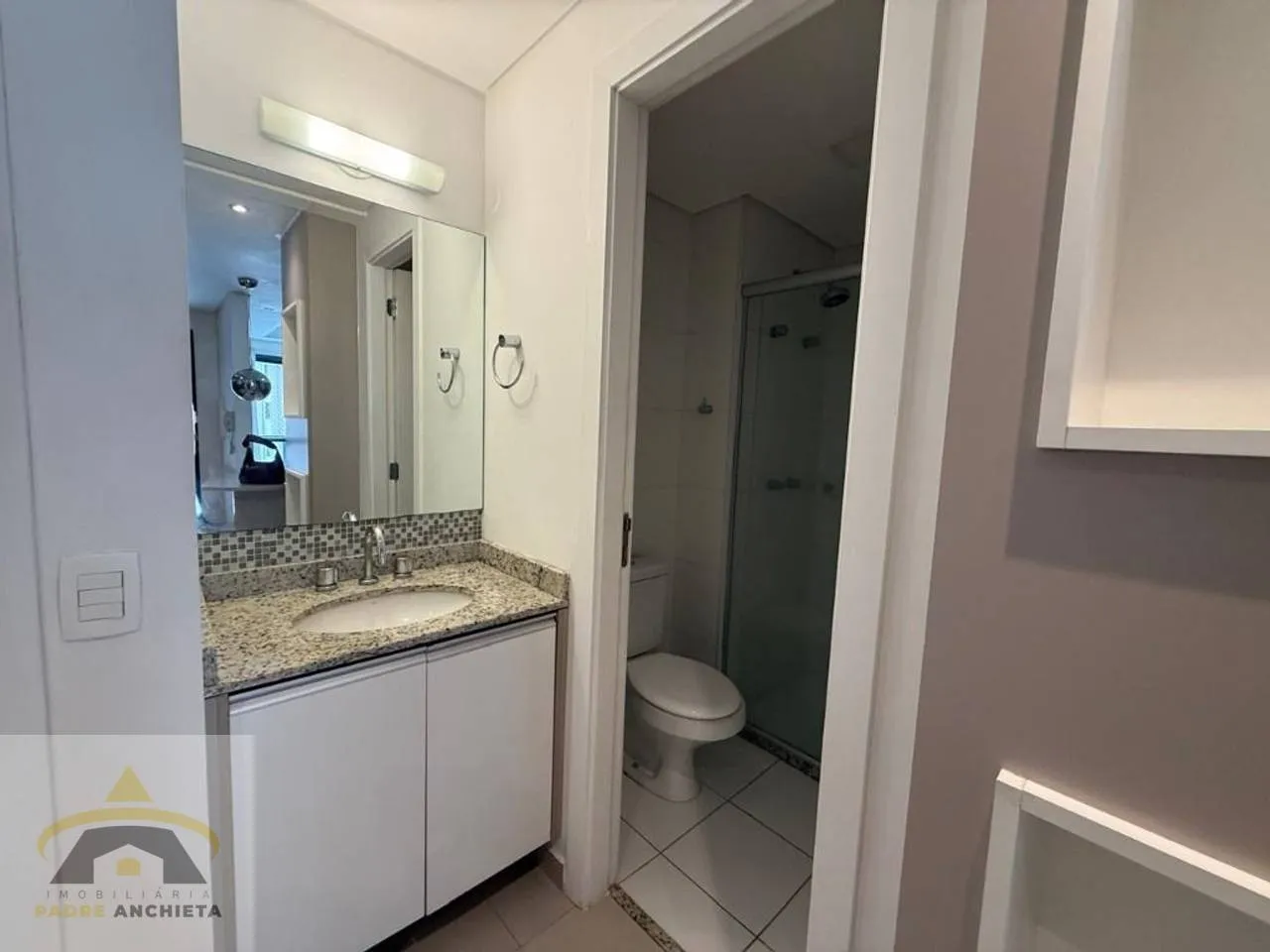Estudio amueblado de 48 m² en el 15º piso con balcón — photo 54