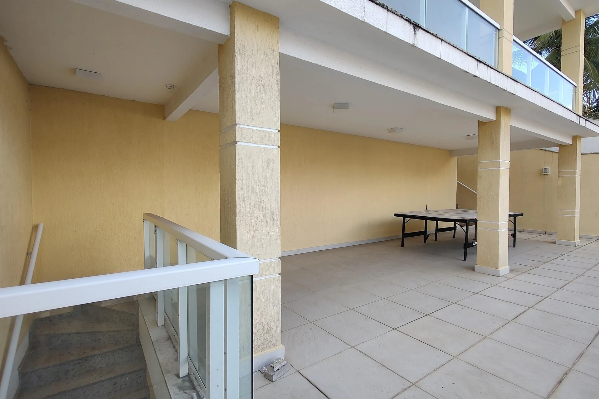 Vista a la montaña y 5 dormitorios: casa de 900 m² — photo 51