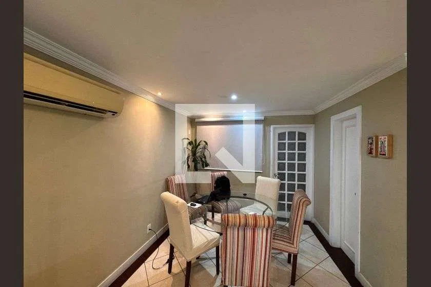 Furnished apartment with a built-in balcony grill and 4 bedrooms — photo 20