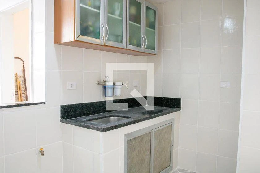 Apartamento de alquiler con 2 dormitorios y 75 m² — photo 2