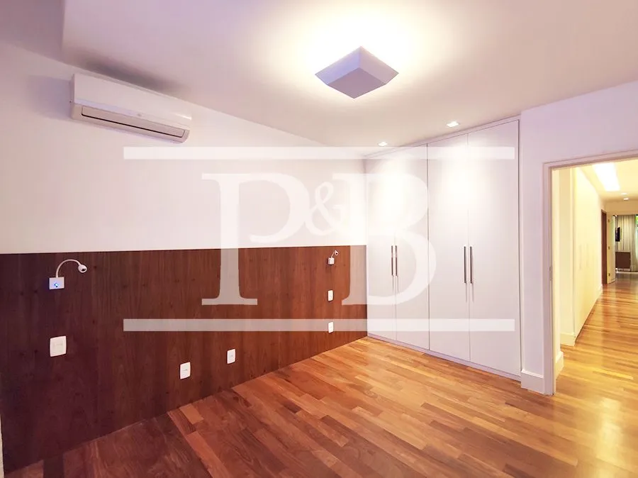 Rental apartment with 3 bedrooms and 261 m² — photo 20