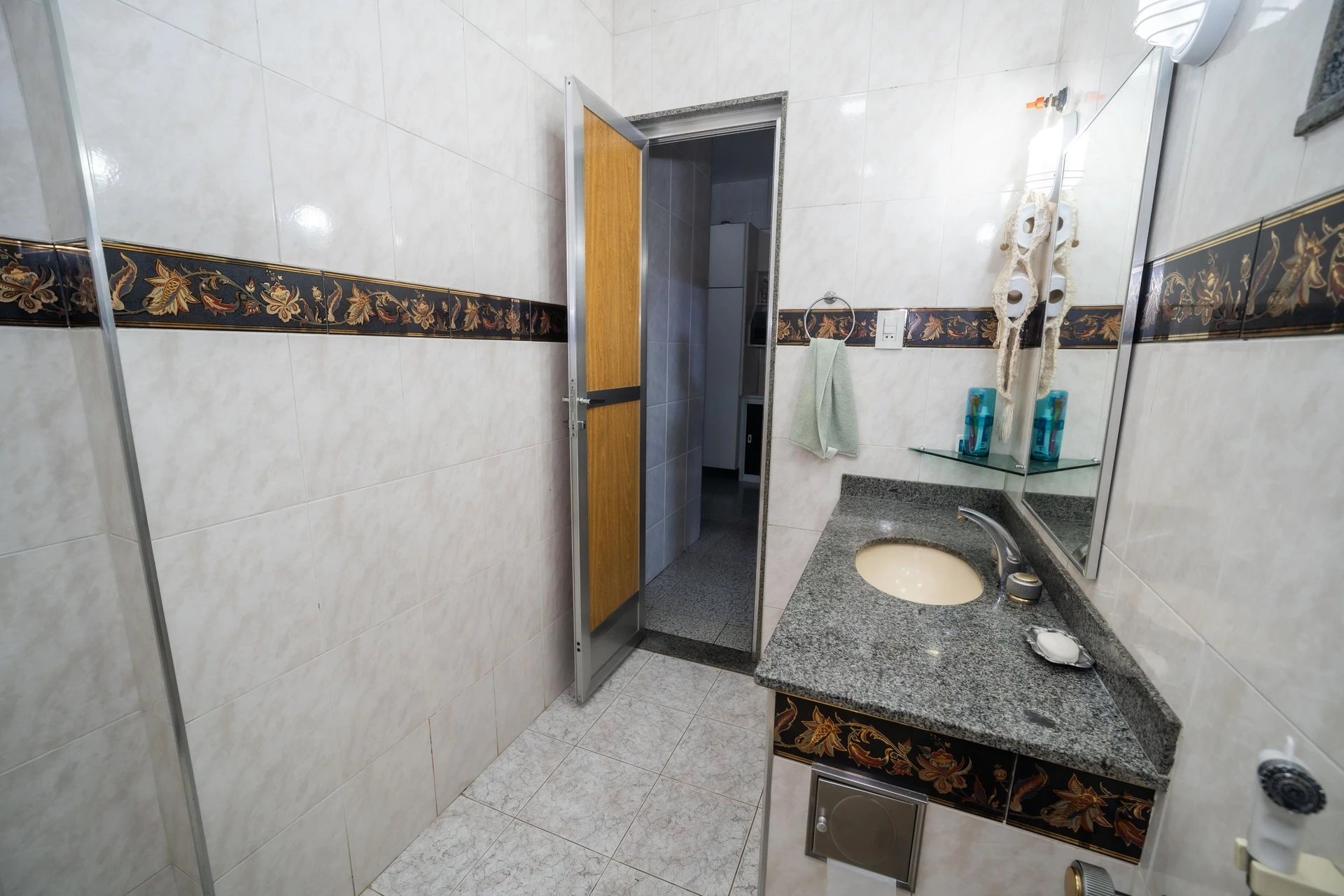 Furnished house, 449 m², with a jacuzzi — photo 62