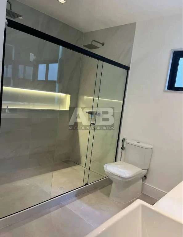 Casa de 350 m² com 3 suítes e jardim privativo — photo 14