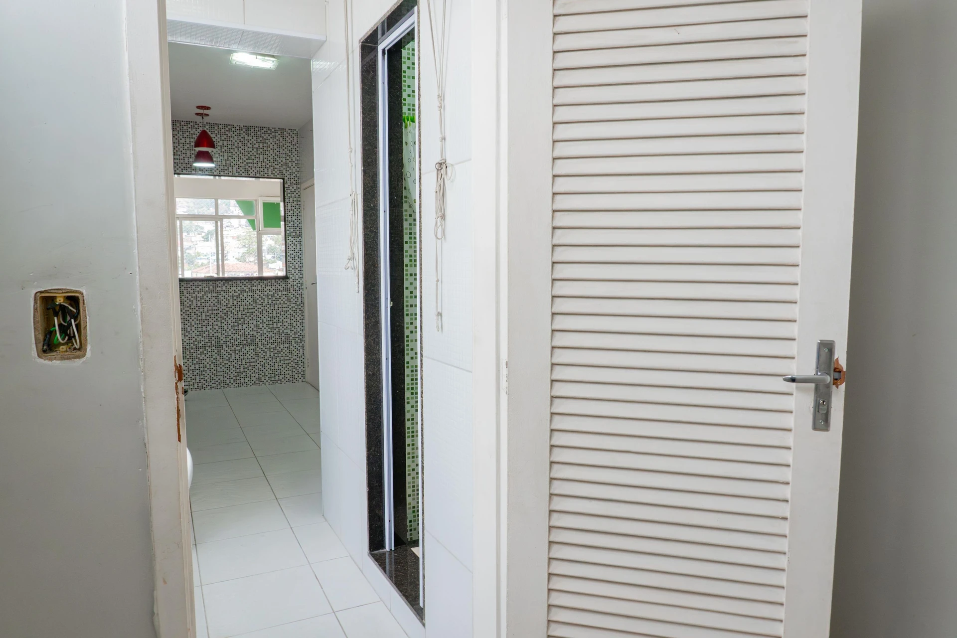 Apartamento sem mobília com 2 quartos e varanda — photo 19