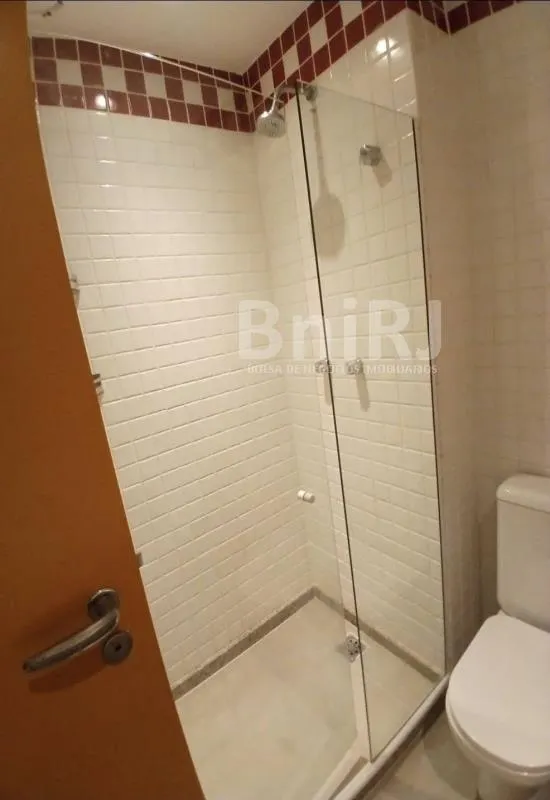 Apartamento de 2 dormitorios con balcón acristalado — photo 33