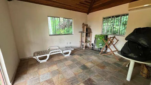 Furnished house, 395 m², with a glass-enclosed balcony — photo 54