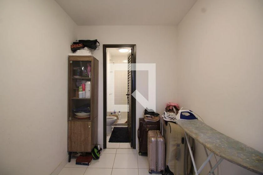 130 m² apartment with 3 bedrooms and enclosed balcony — photo 47
