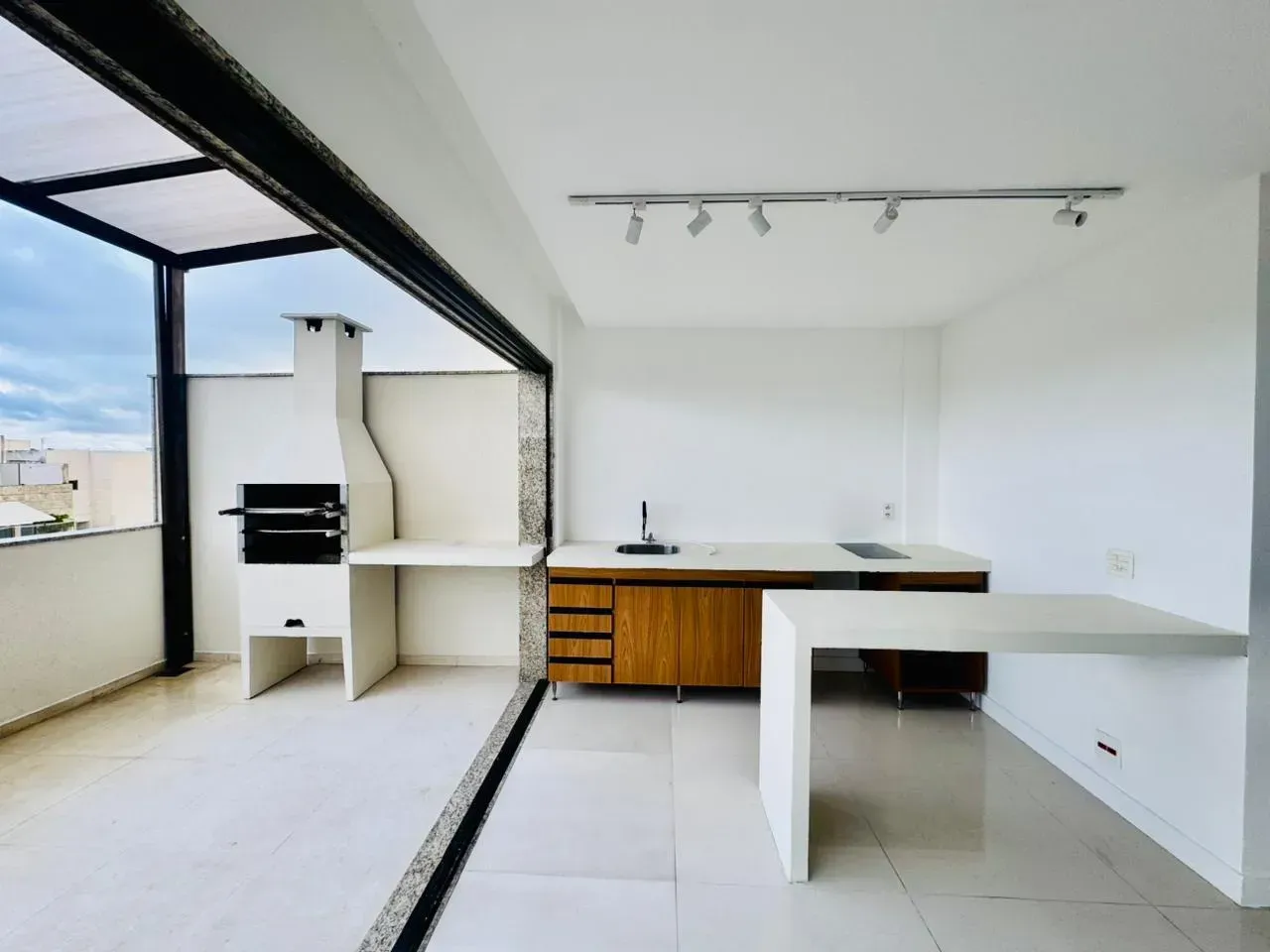 Penthouse with 4 bedrooms and 5 bathrooms plus 4 parking — photo 14
