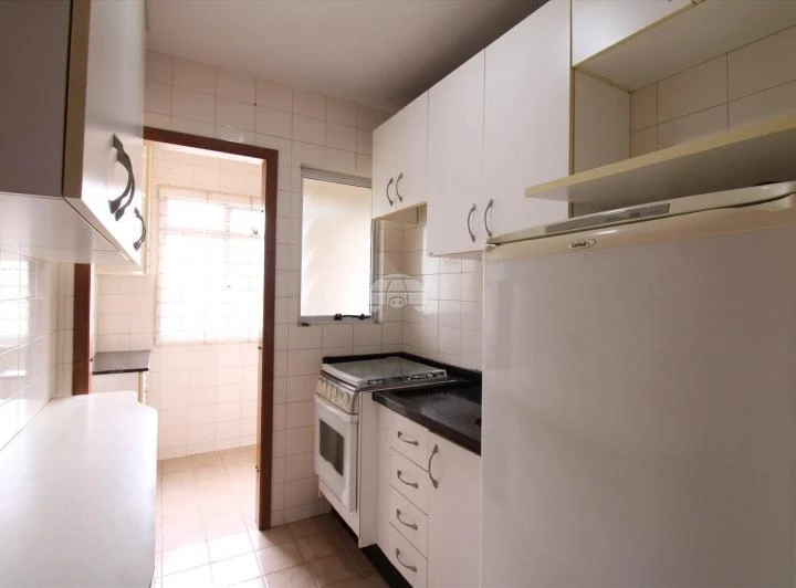 Apartamento de 47 m² com 2 quartos e cozinha a gás