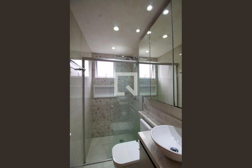 2-bedroom apartment with a grill on the balcony in Curitiba — photo 14