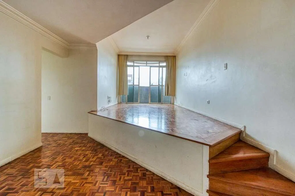 Home office in a 3-bedroom apartment, 170 m² — photo 8