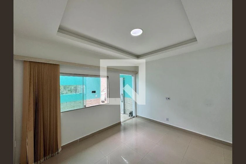Single-story house with 2 bedrooms, 1 bath and 150 m² with balcony — photo 4
