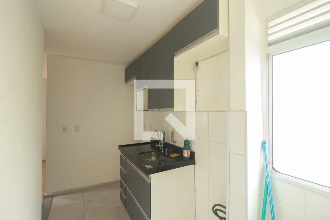 Apartamento de 2 quartos em condomínio com piscina — photo 43