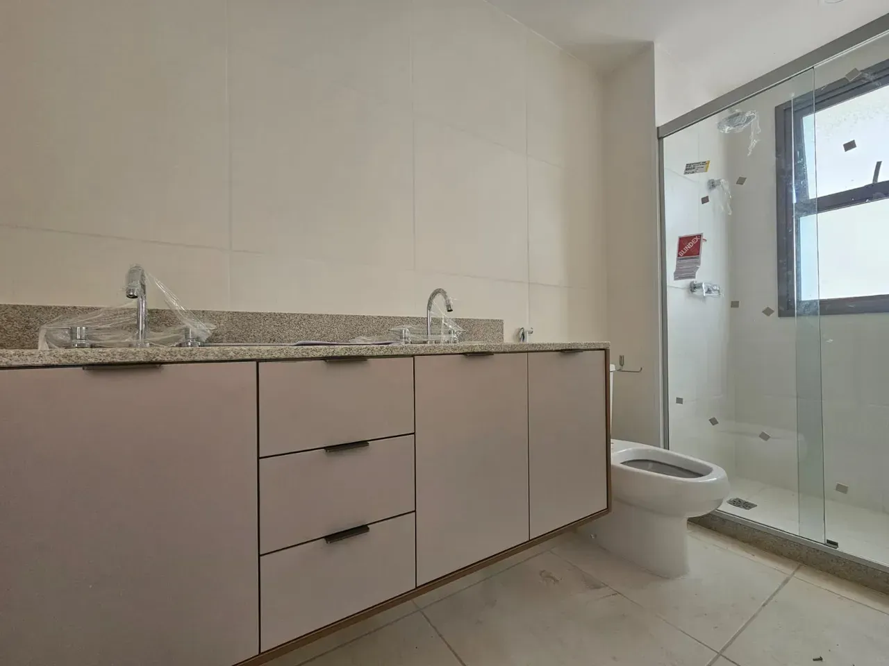 Apartamento mobiliado com 4 quartos e 5 banheiros — photo 54