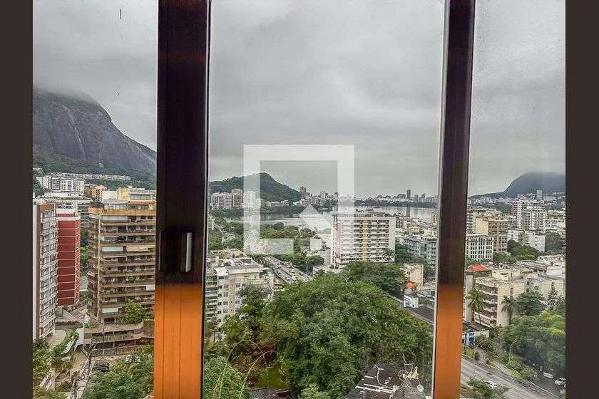 57 m² apartment with 2 bedrooms and a balcony — photo 24