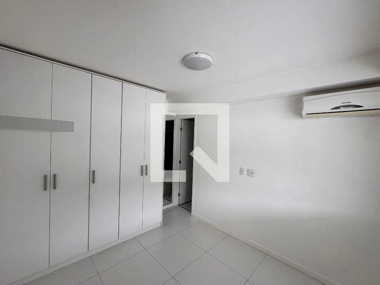 3-bedroom apartment with a mountain view in Rio de Janeiro — photo 3