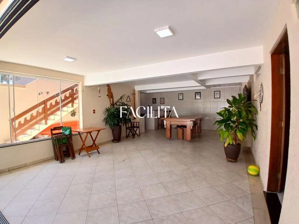 Casa com 3 dormitórios e 407 m² com vaga para 4 carros — photo 5