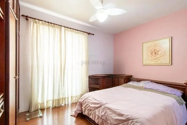 4-bedroom house with shared BBQ area — photo 7