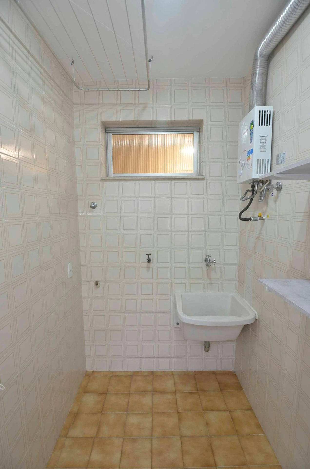 Apartamento para aluguel com 2 quartos e 2 banheiros — photo 31
