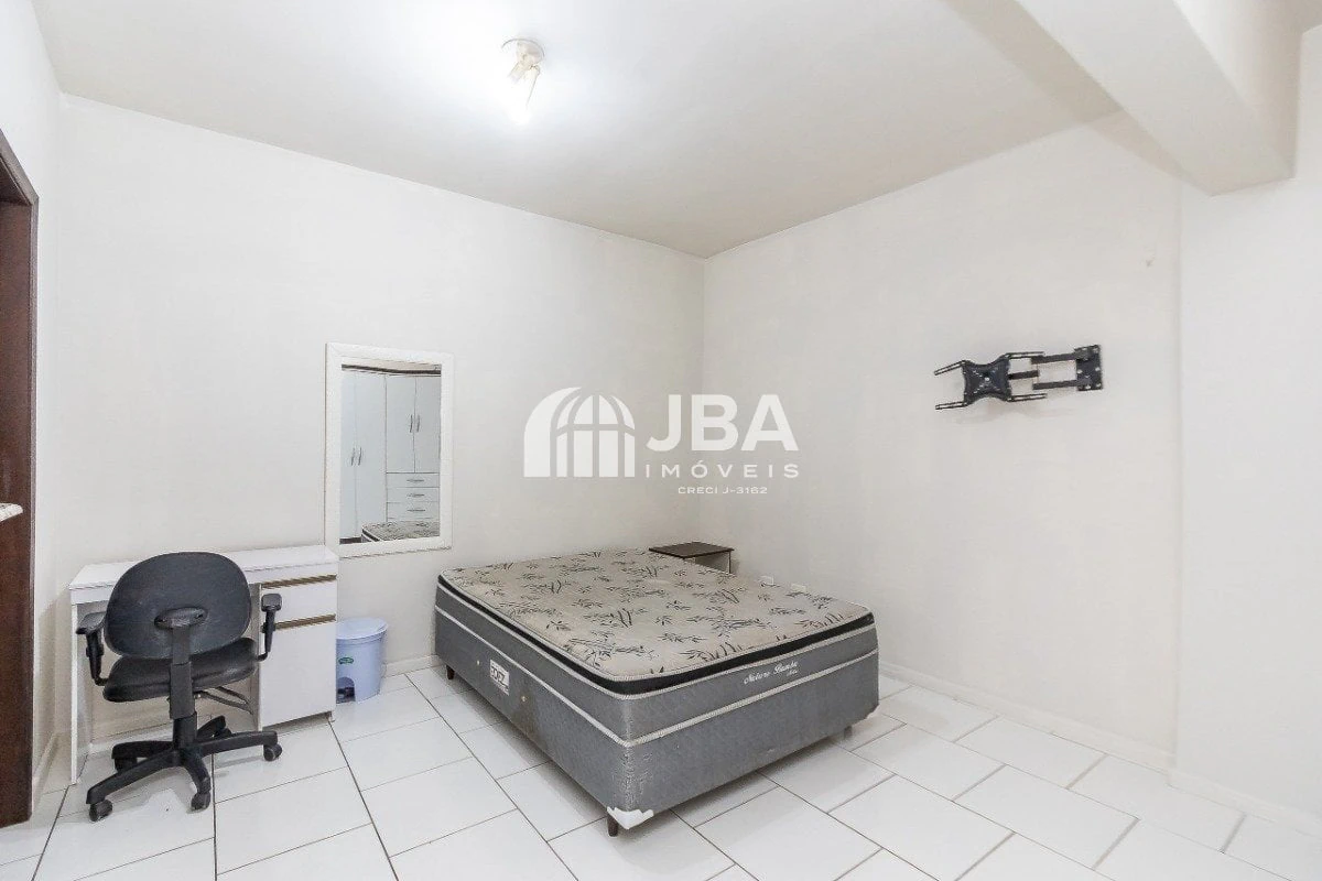36 m² apartment with a home office and a washing machine — photo 4