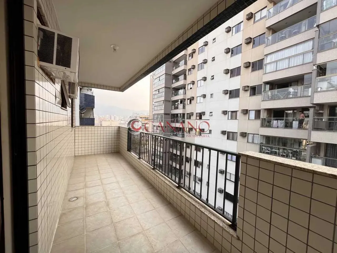 Duplex penthouse with 2 bedrooms and 2 bathrooms — photo 2