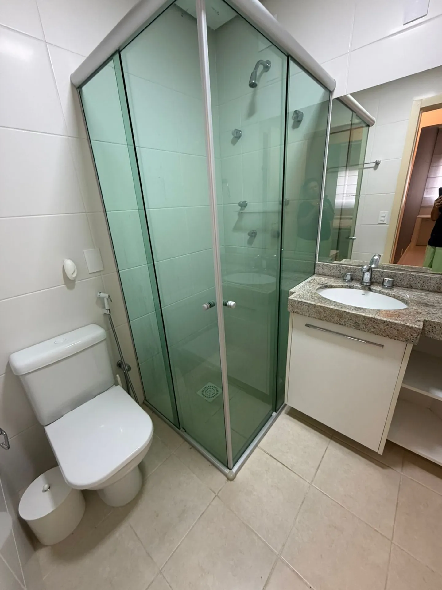 Furnished 2-bedroom apartment with suite and 114 m² — photo 25