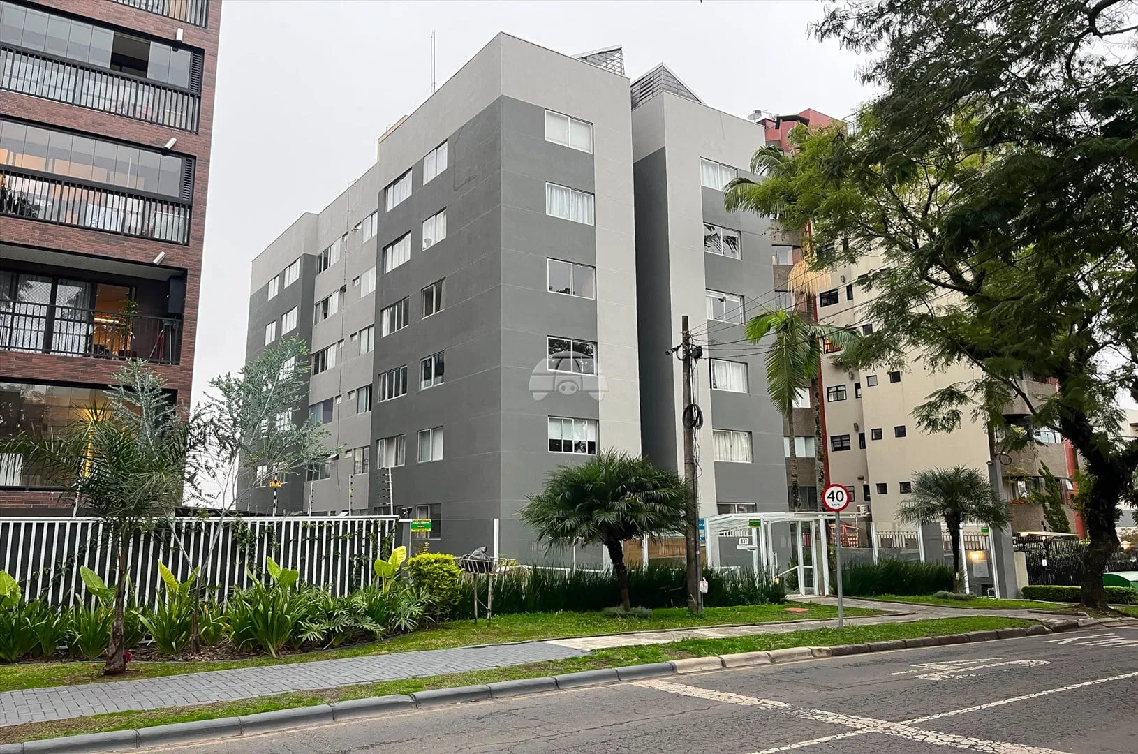 Apartamento de 2 quartos com vaga coberta e área de serviço — photo 3