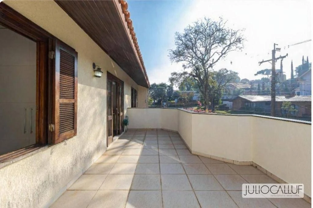4-bedroom house with a washing machine in Curitiba — photo 16