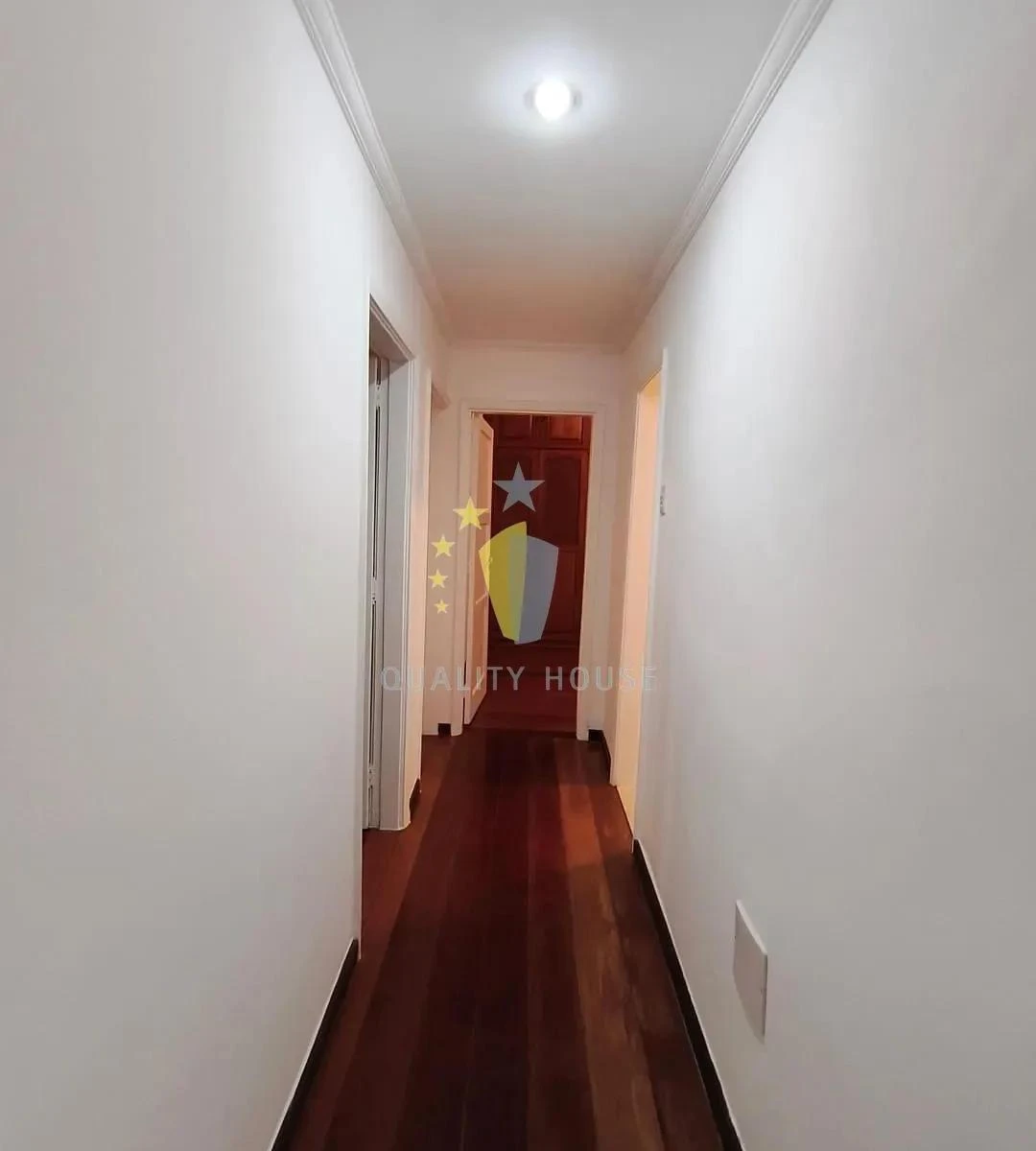 Apartamento para alugar de 3 quartos com suíte e 155 m² — photo 2
