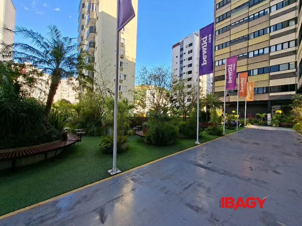 Apartamento de 1 dormitório com suíte e lavabo — photo 20