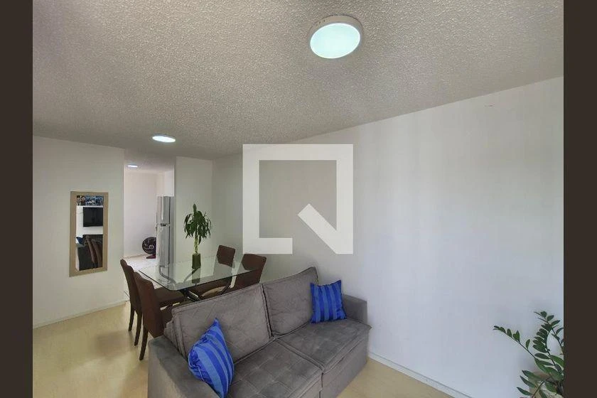 Apartamento mobiliado de 2 quartos em condomínio com piscina — photo 2